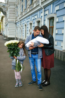 Фотосессия на выписку из роддома в Краснодаре